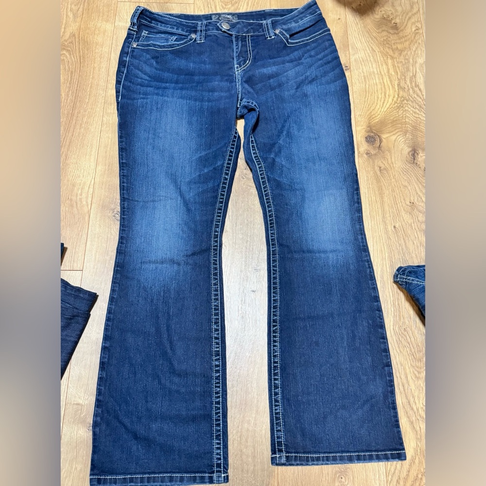 Silver Jeans- Tuesday